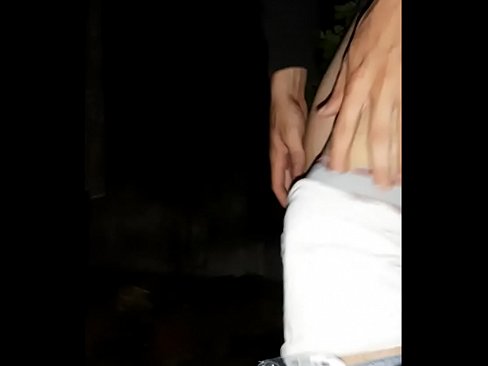 ❤️ O meu veciño saltou ao meu muro de corentena ️ Super porno en nós ﹏